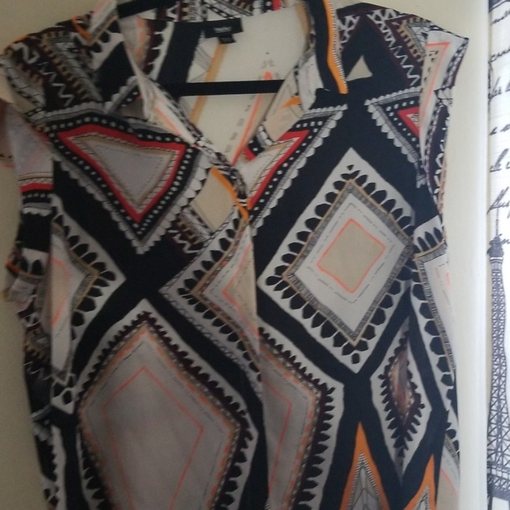 Button down blouse - Picture 2 of 3